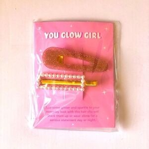 NWT Twelve NYC You Glow Girl Hair Clips